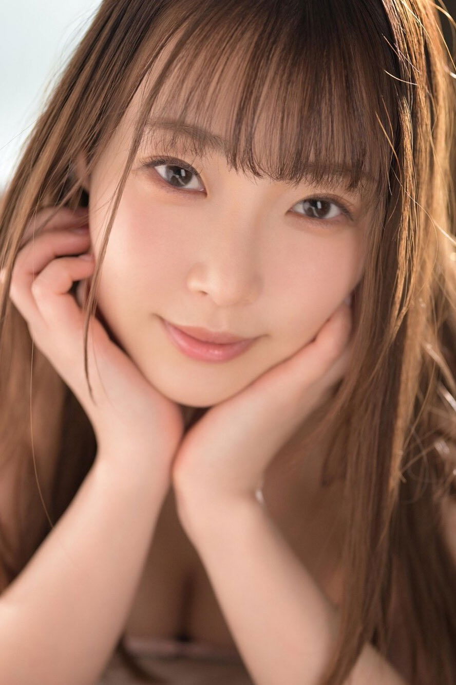 et billede af Ria Yuzuki