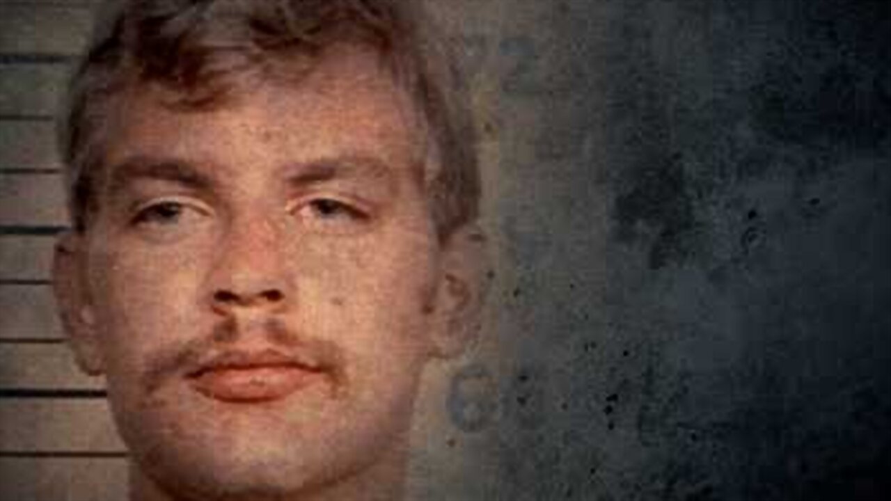 Dahmer - Monster: The Jeffrey Dahmer Story