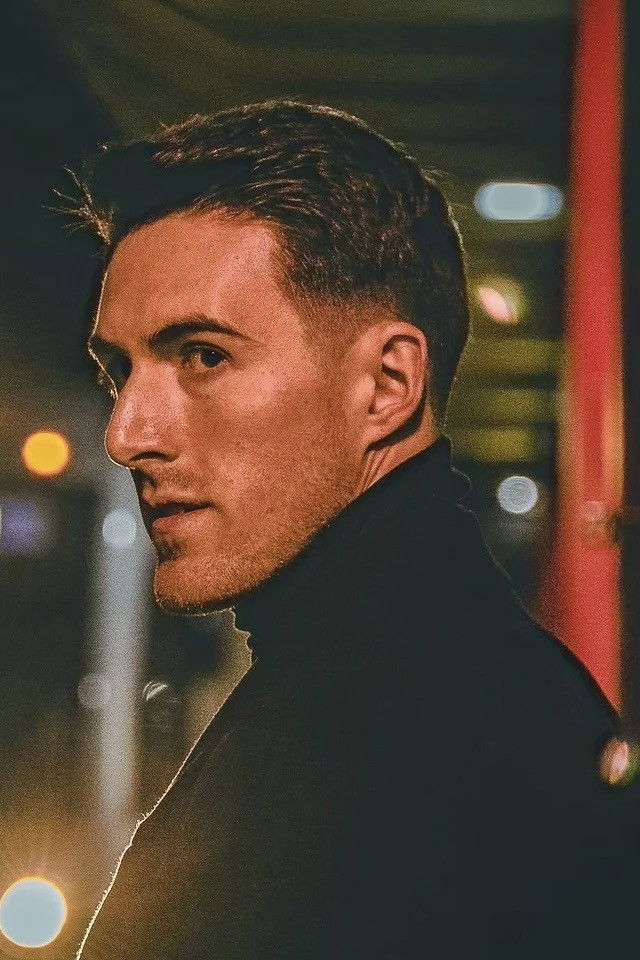 et billede af Brendan Charles