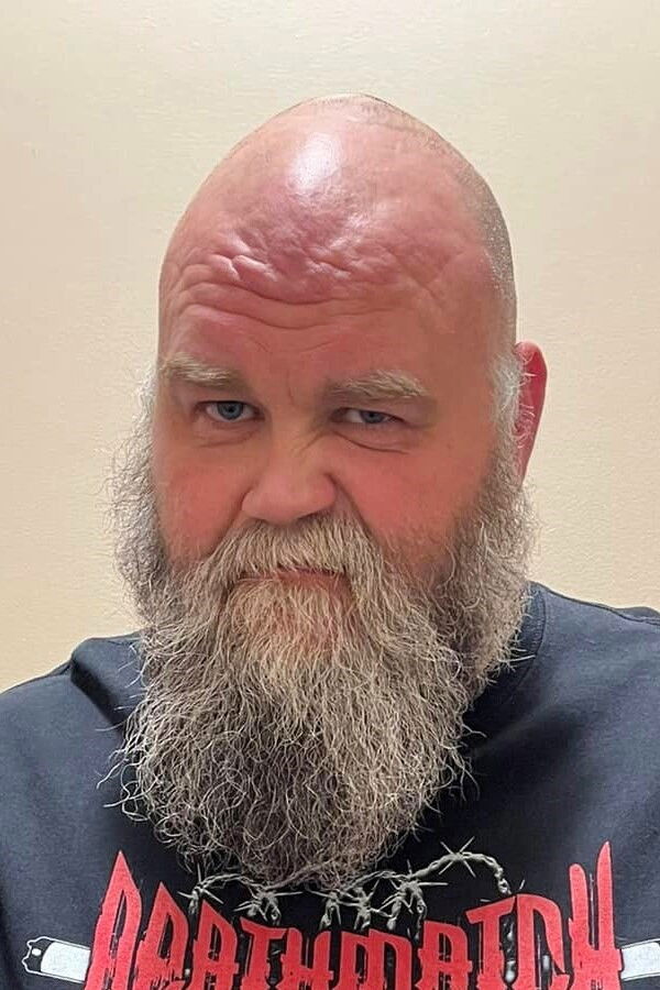 et billede af Warren Hullander