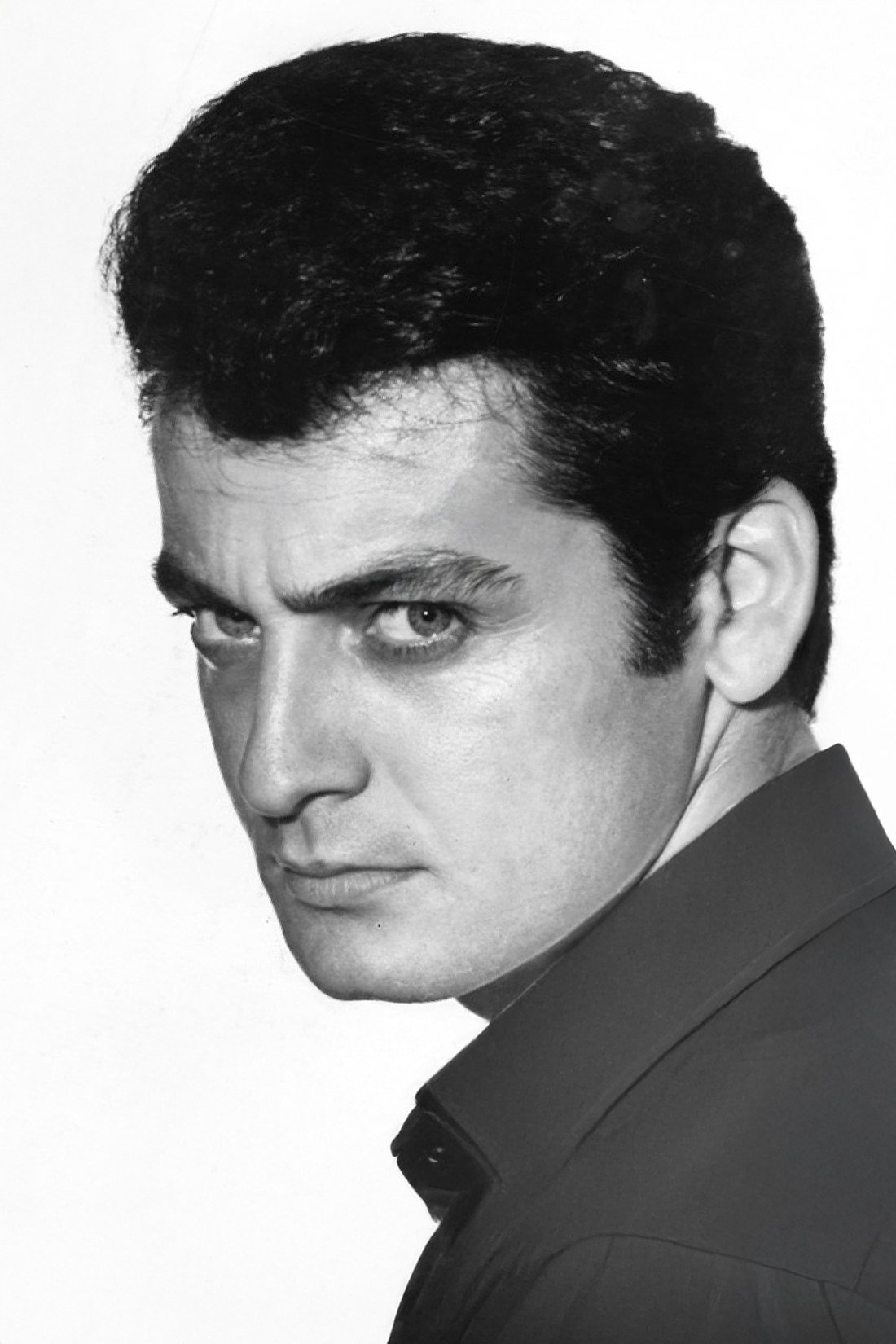 Tunç Oral's picture in the cast