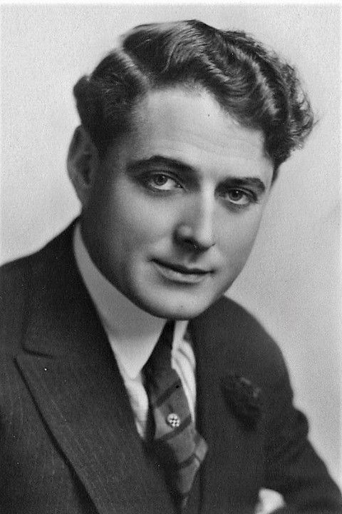 et billede af J. Warren Kerrigan