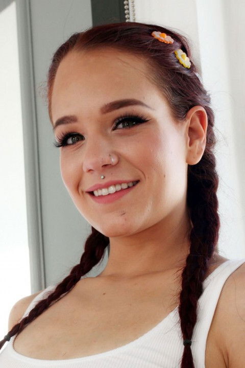 et billede af Daisy Love