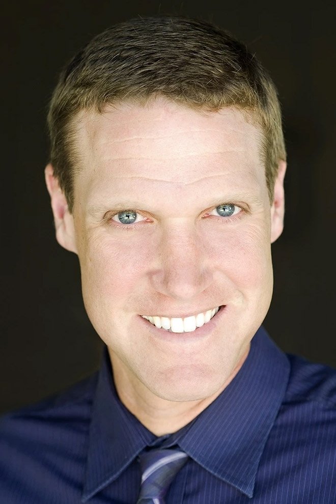 et billede af Ezra Weisz