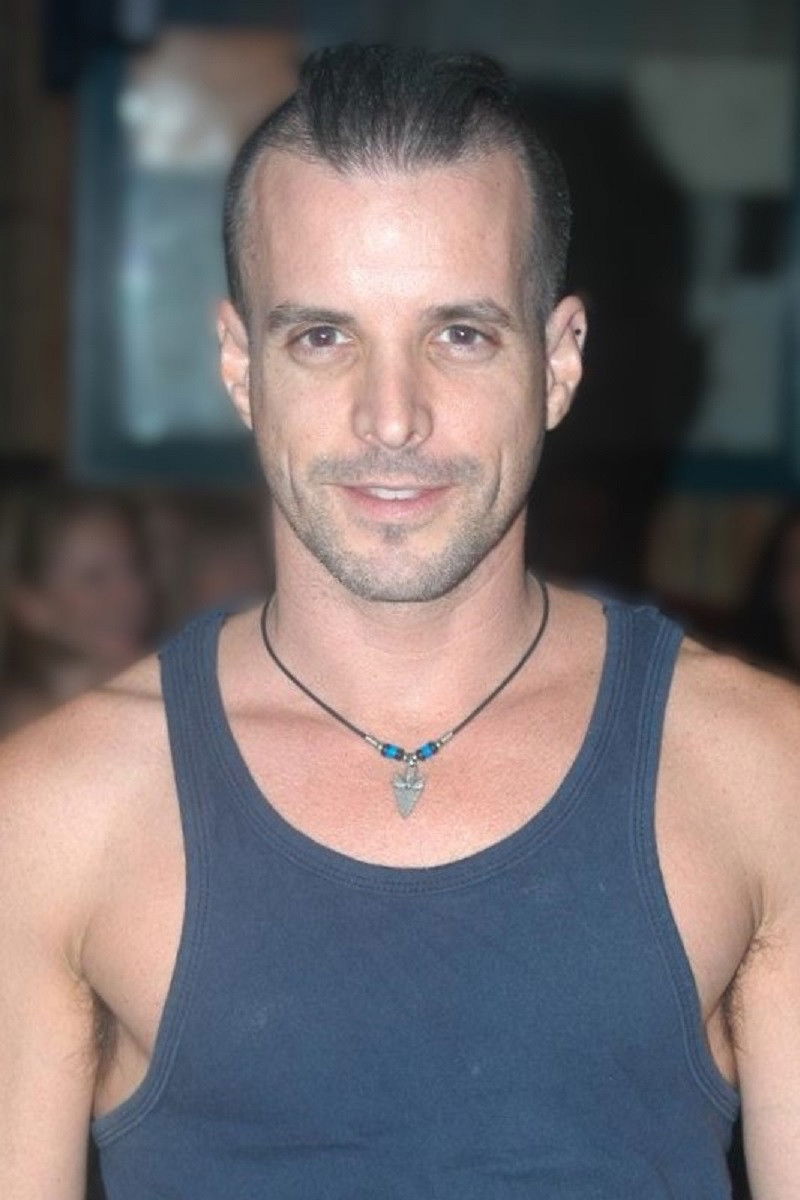 et billede af Jeremy Steele