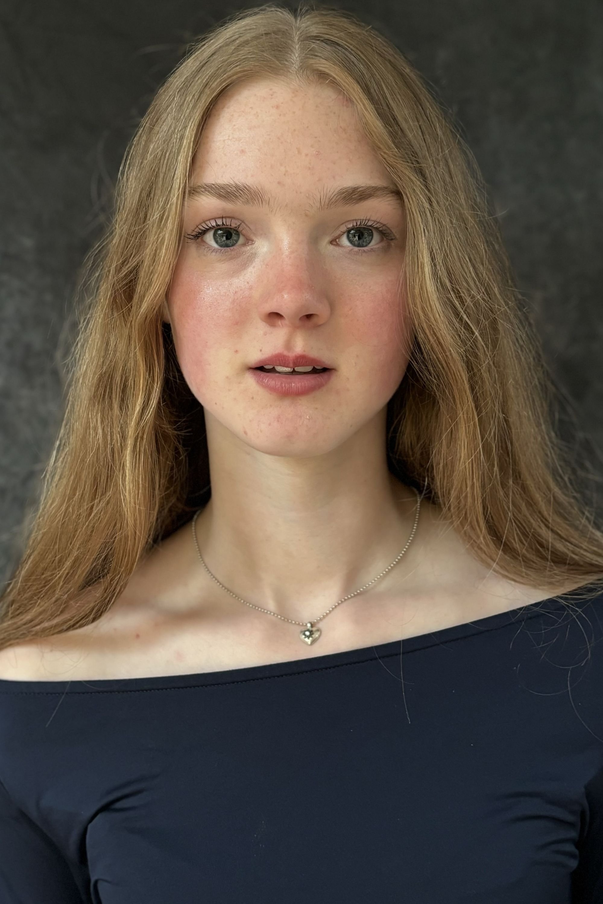 et billede af Elodie Grace Walker