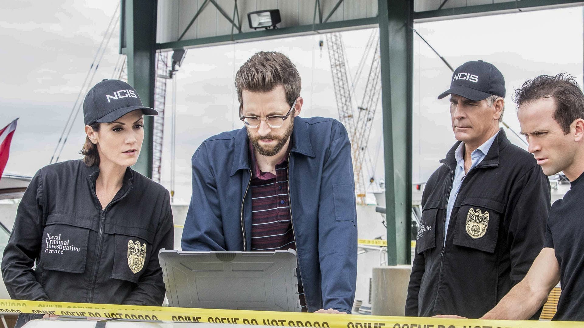 NCIS: New Orleans Staffel 2 :Folge 23 