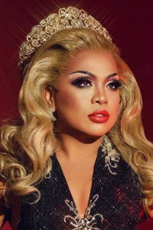 et billede af DeeDee Marié Holliday