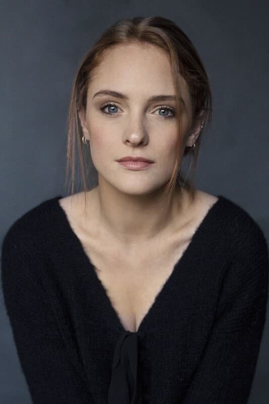 Mélanie Robert's picture in the cast