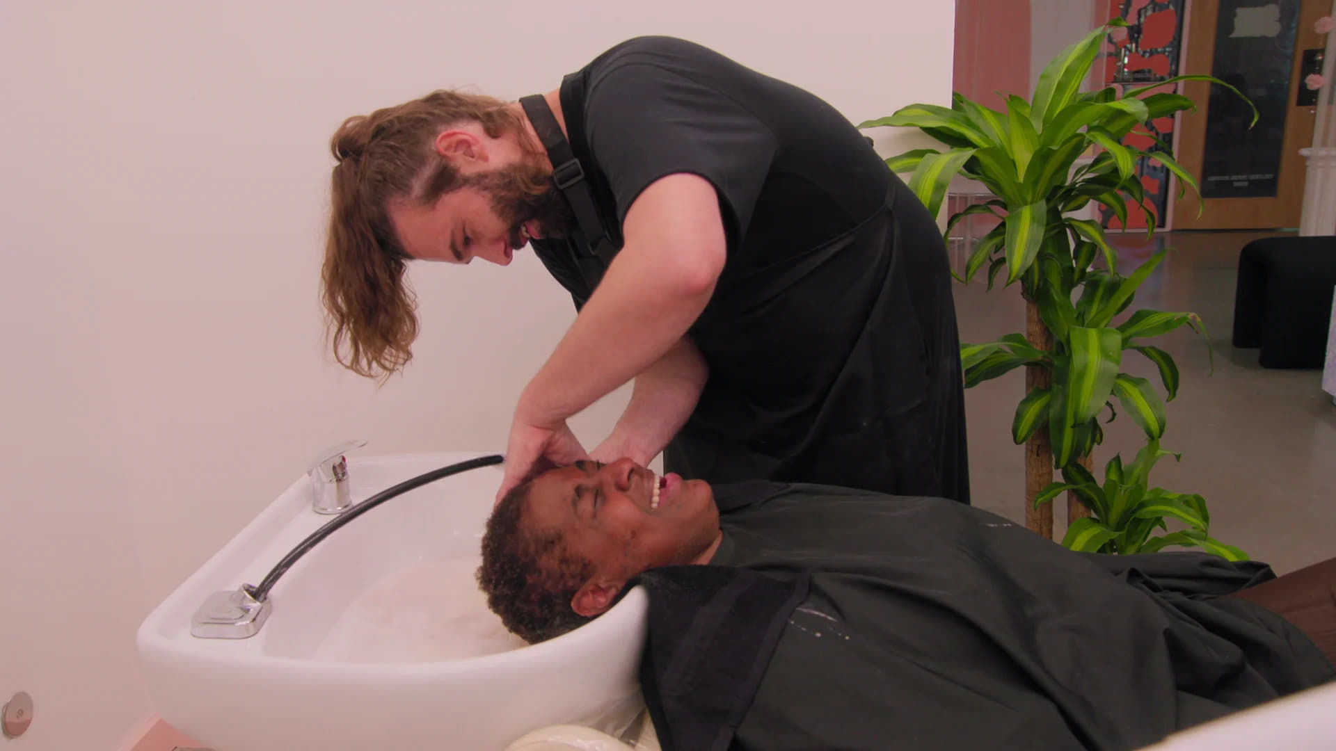 Queer Eye Staffel 6 :Folge 6 