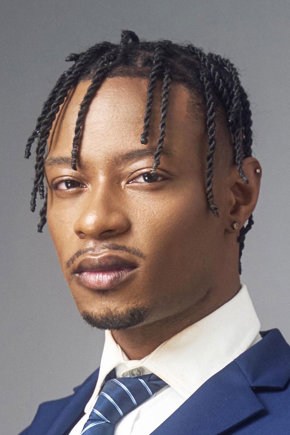 et billede af Charlie St. Cyr