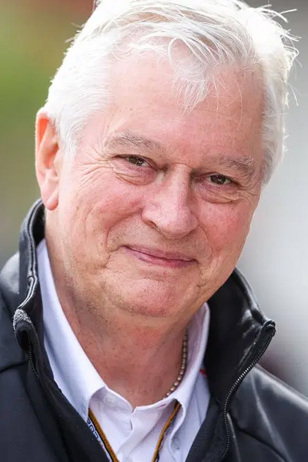 et billede af Pat Symonds