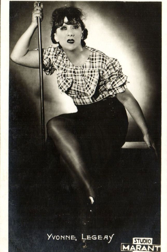 et billede af Yvonne Legeay