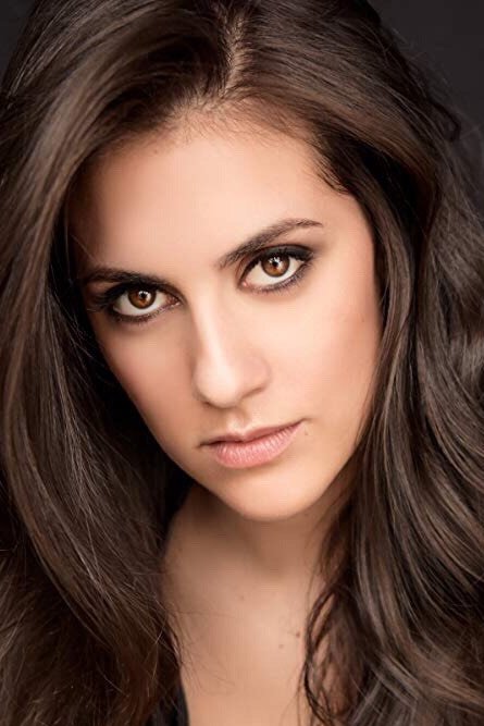 et billede af Alethea Sholomenko