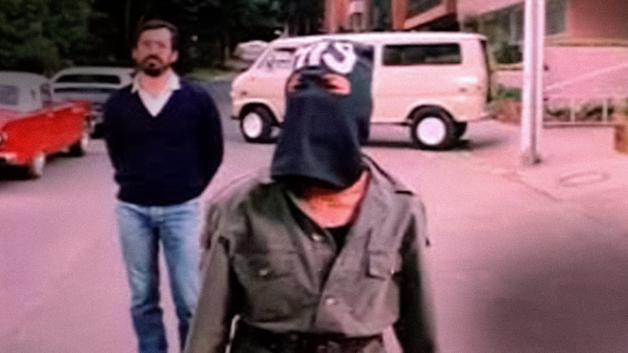La toma de la embajada (2000)