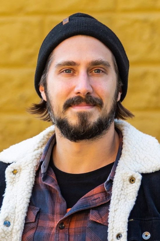 et billede af Jon Mikiver