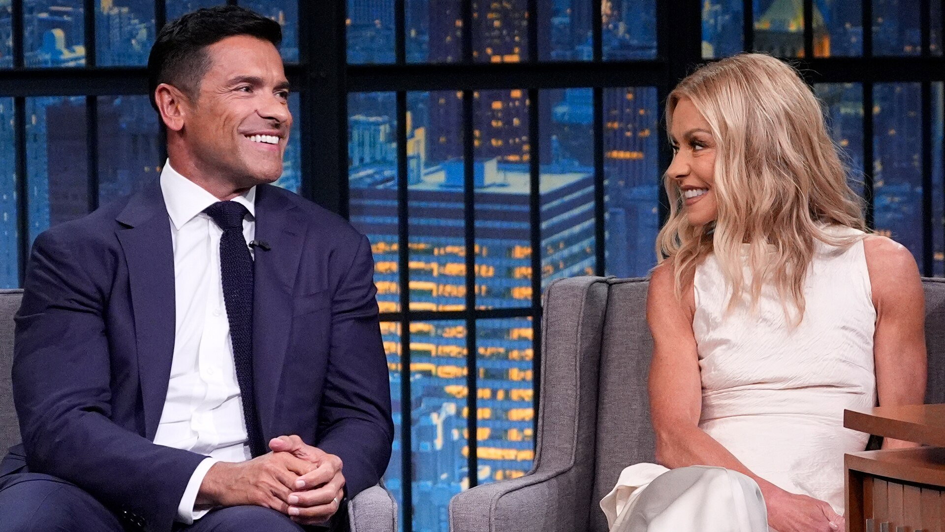 Late Night with Seth Meyers Season 12 :Episode 112  Kelly Ripa & Mark Consuelos, James Gunn, Tony Hawk