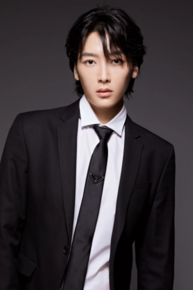 et billede af Jin Yufeng