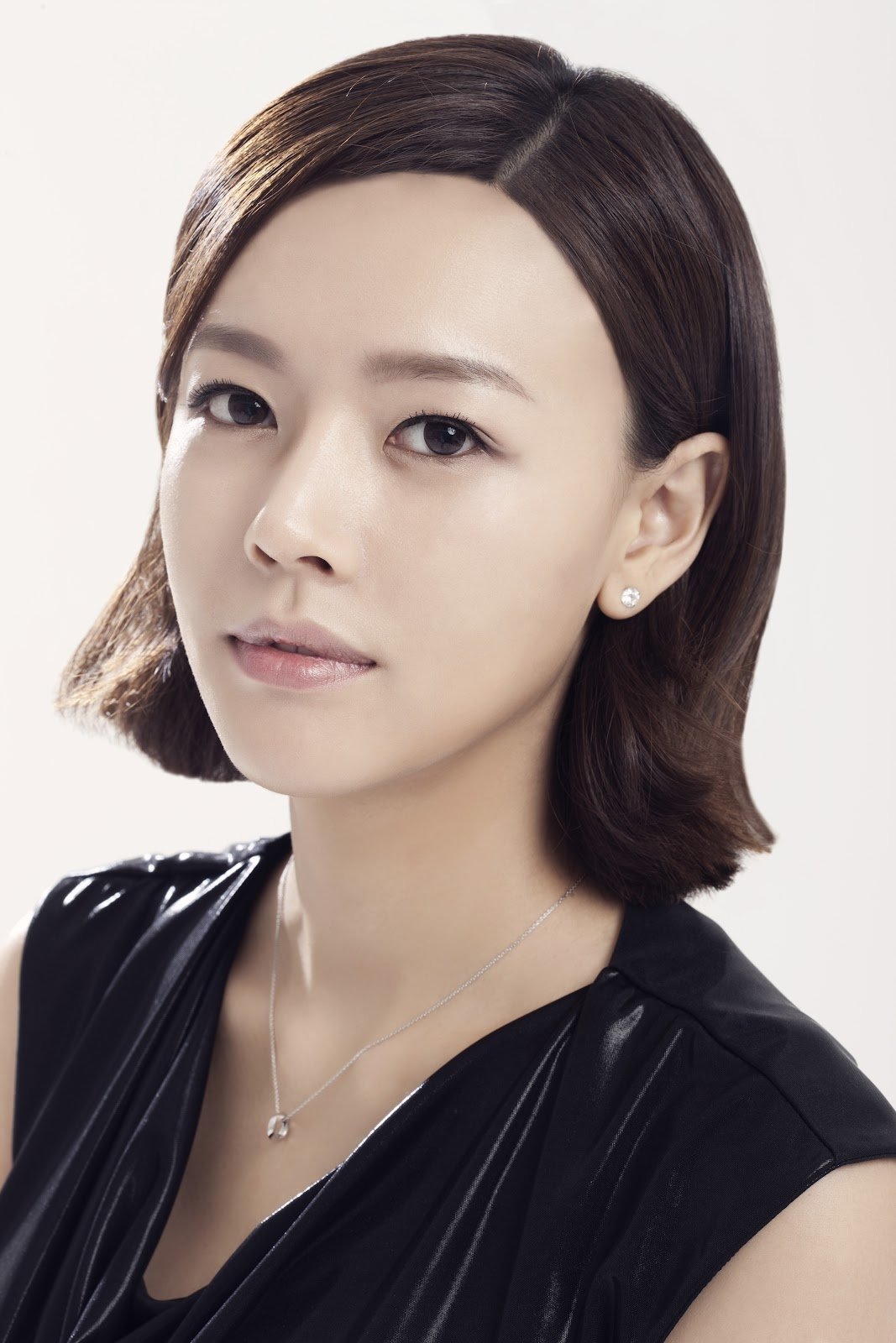 Han Joo-young's picture in the cast