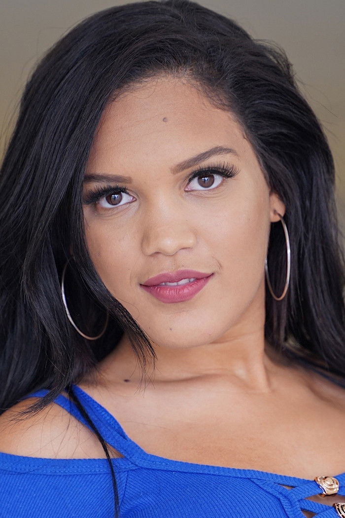 et billede af Alina Belle