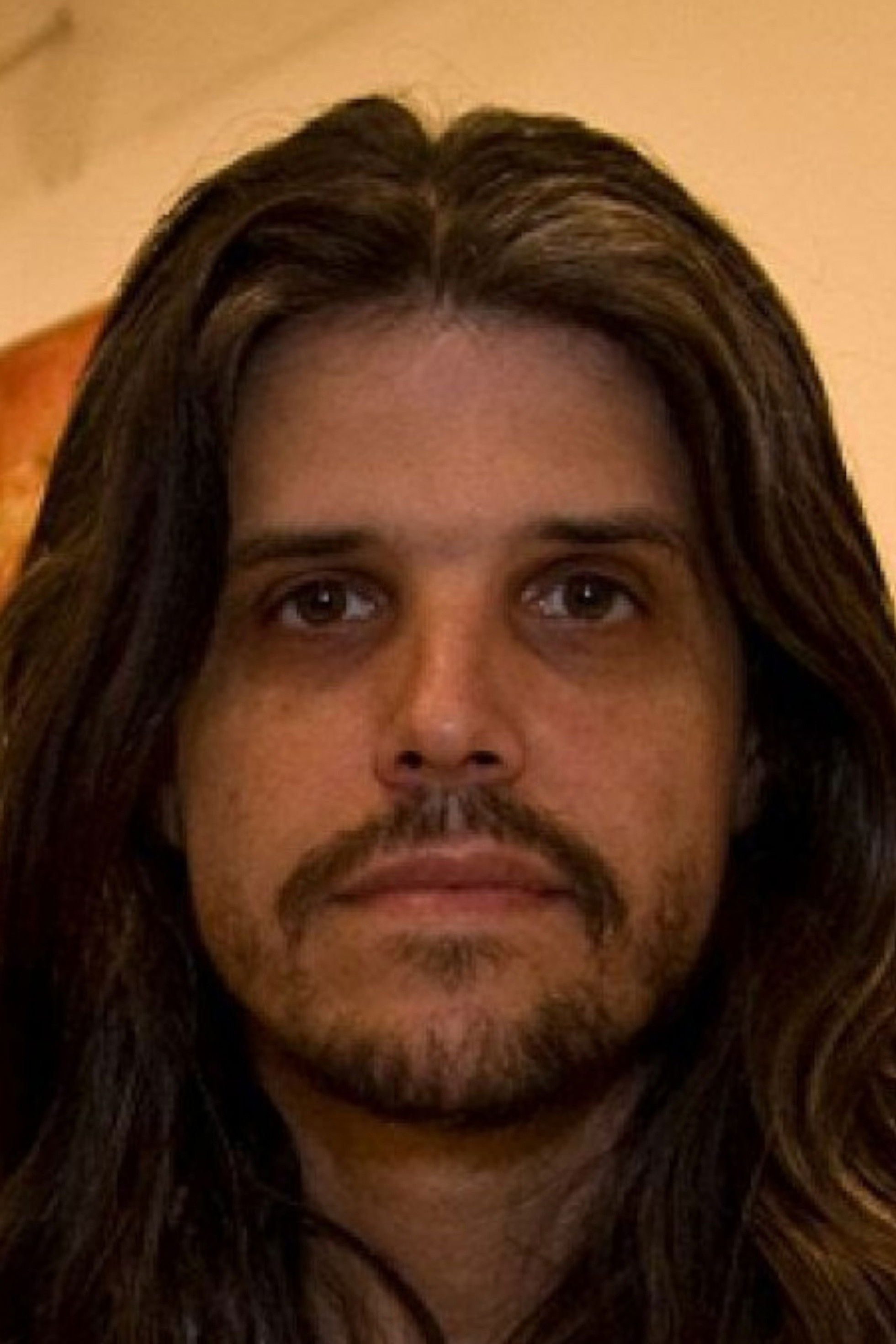 et billede af Adam Jones