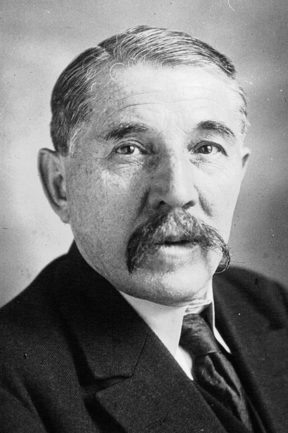 et billede af Marcel Cachin