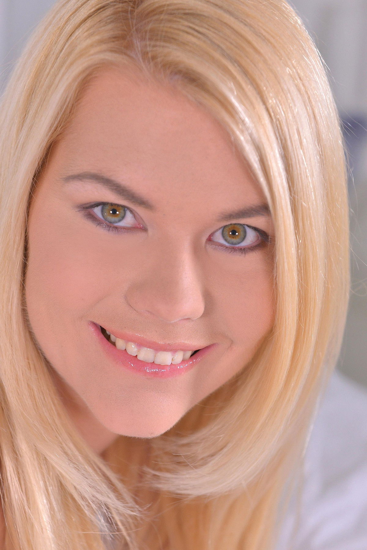 et billede af Izzy Delphine