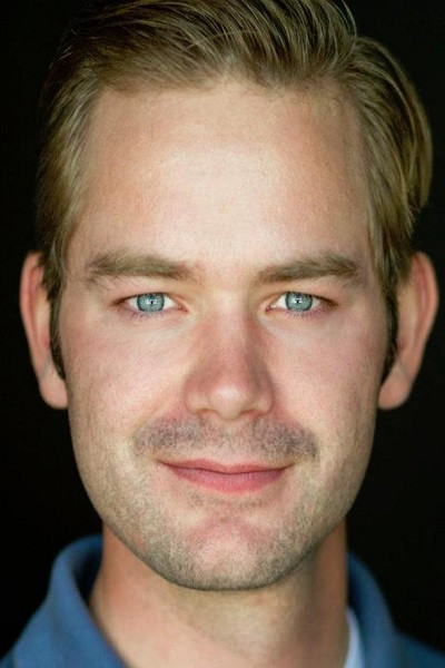 et billede af Joshua Alan Jones