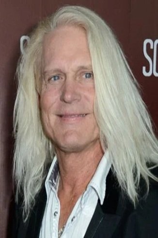 et billede af Bruce Hall