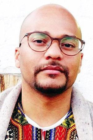 et billede af Perivi Katjavivi