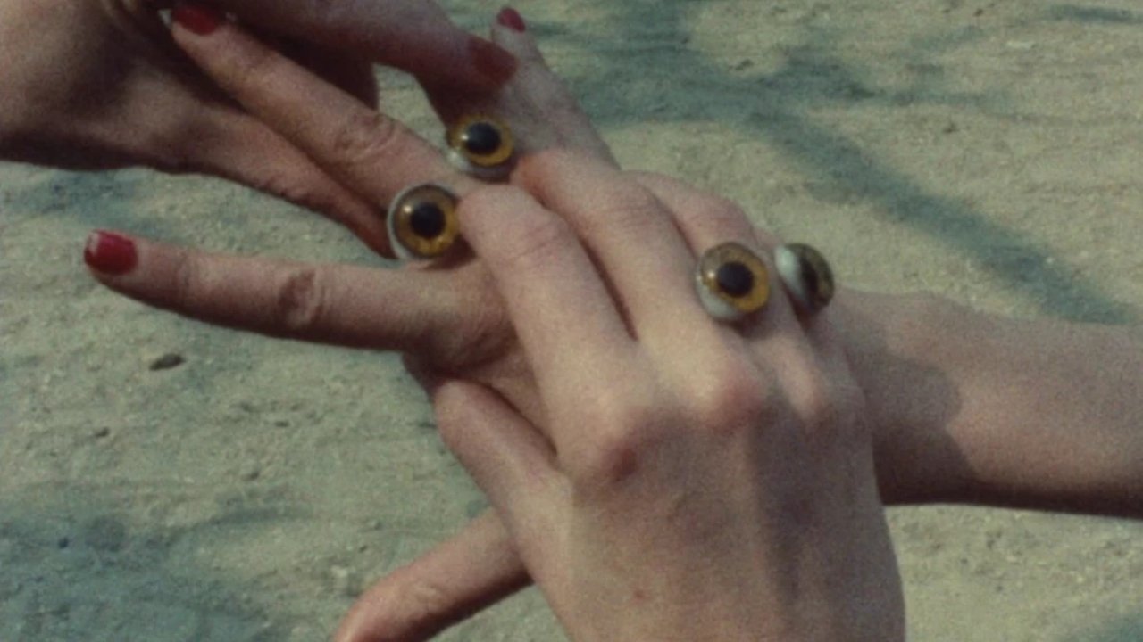 Céline and Julie Go Boating
