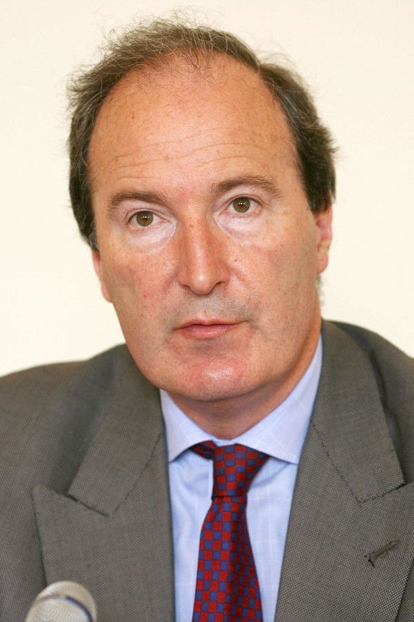 et billede af Charles Moore