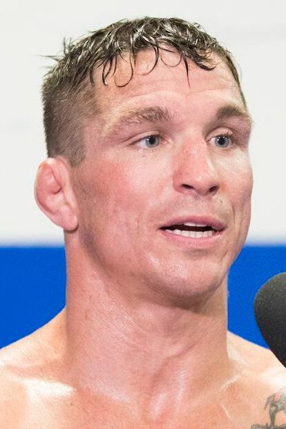 et billede af Darren Elkins