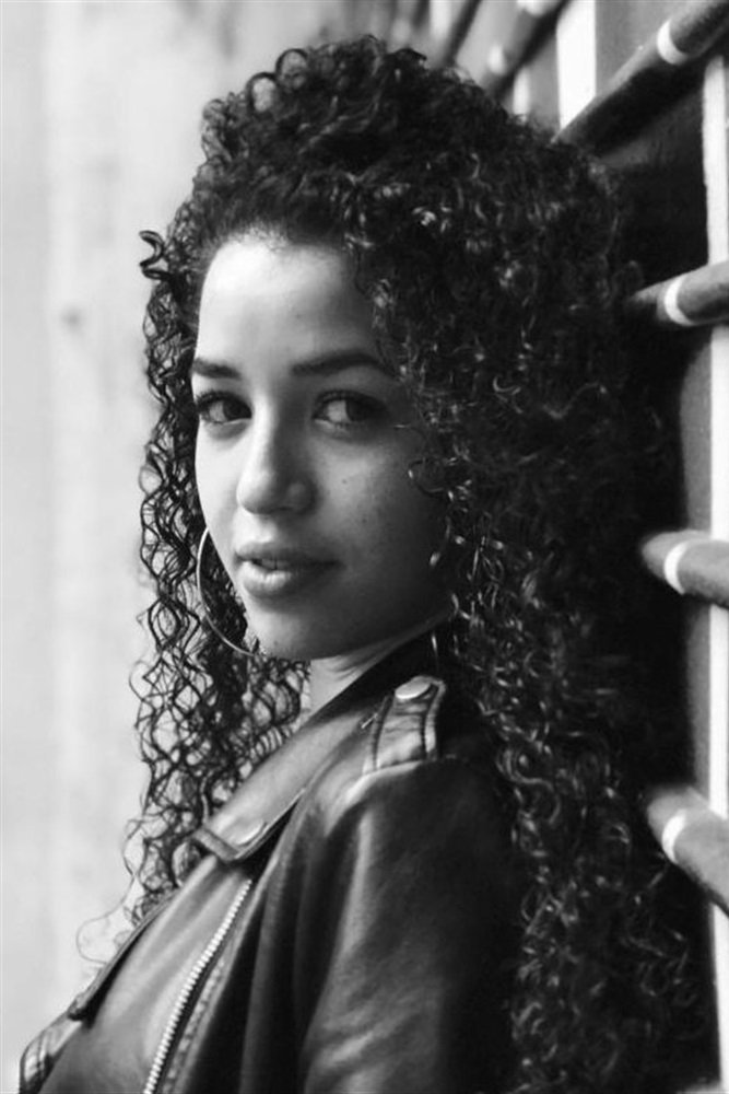 et billede af Malika Alaoui