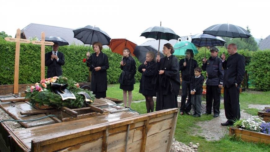 Vier Frauen und ein Todesfall
