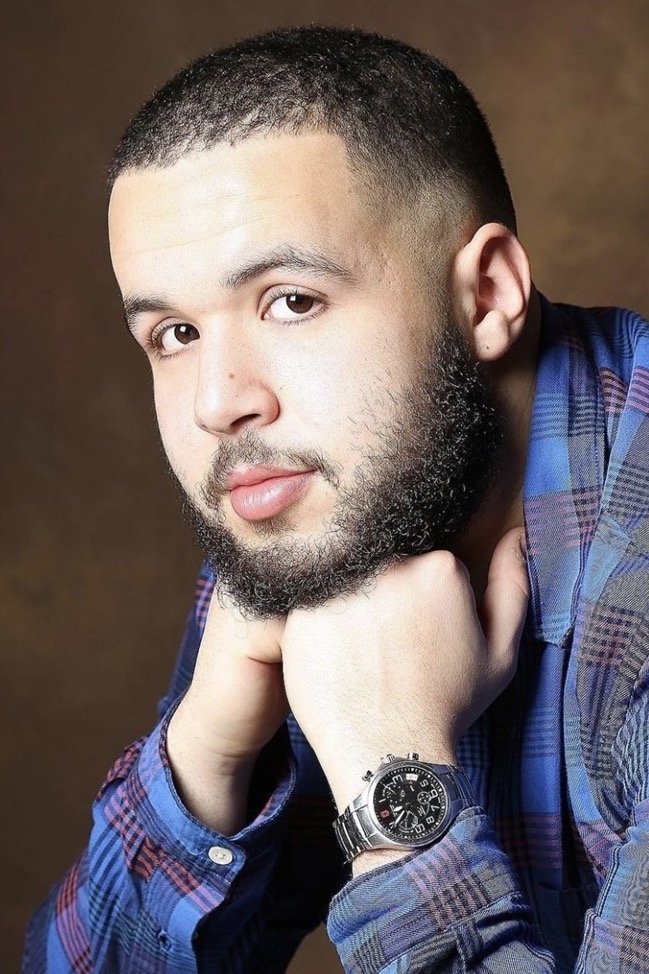 et billede af Amine Lajiri