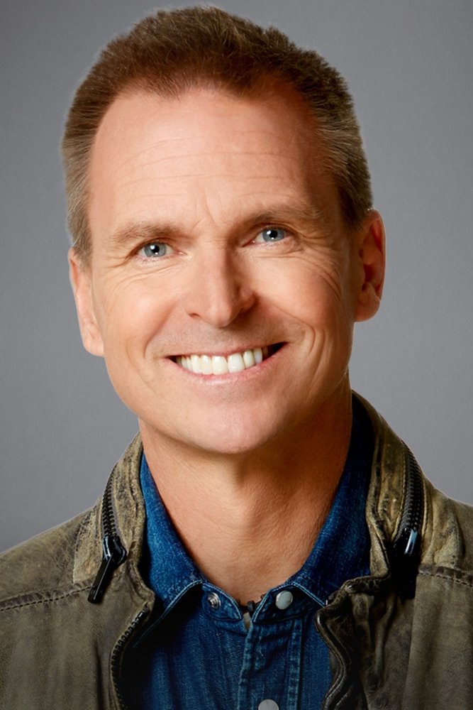 et billede af Phil Keoghan