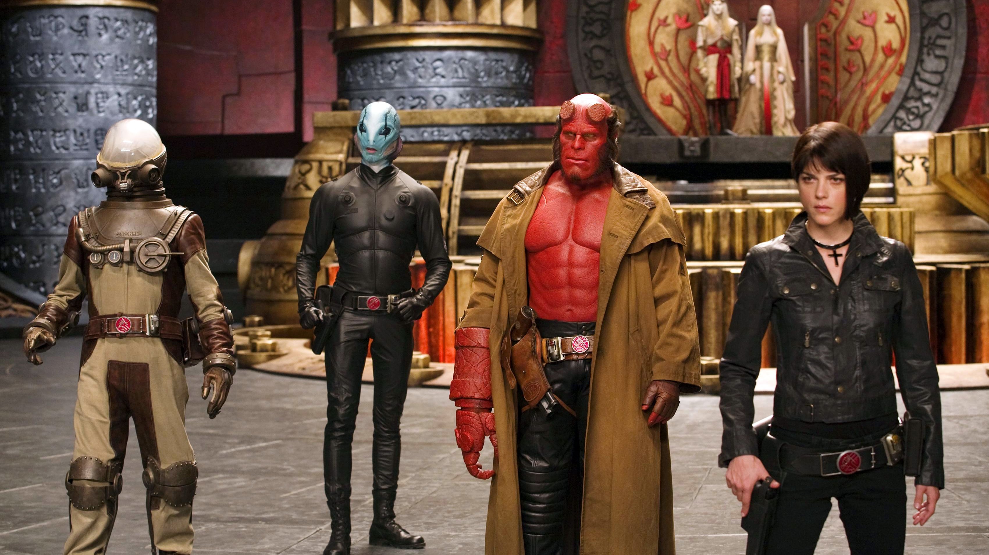 Hellboy II: El ejército dorado (2008)