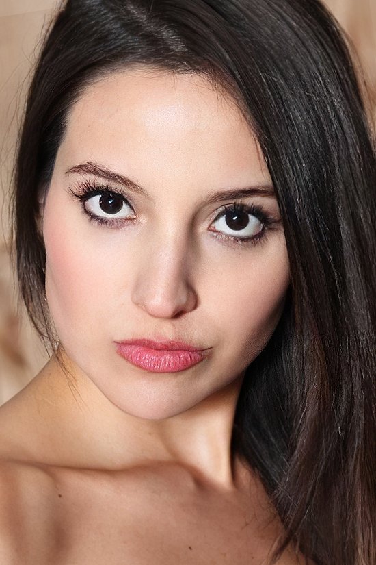 Daniela Palavecino's picture in the cast