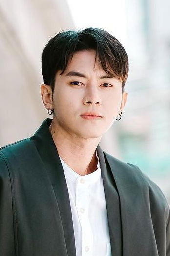 et billede af Rafael Tan