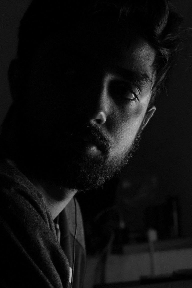 et billede af Lakshay Dhupar