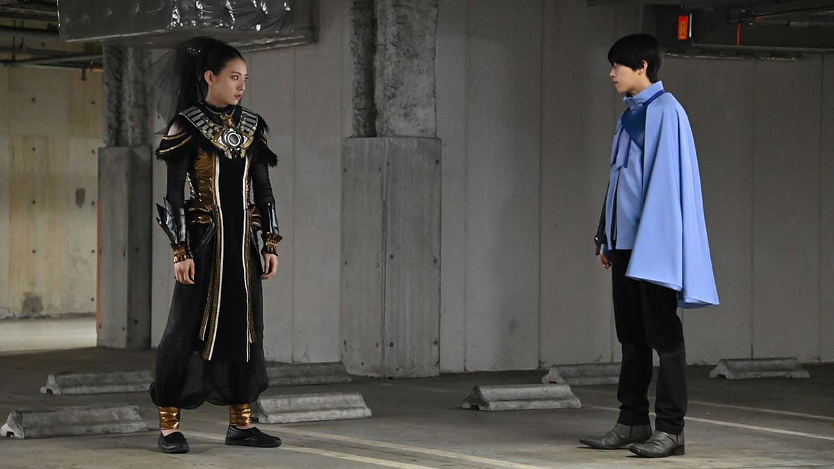 Kamen Rider Season 34 :Episode 32  A Great King Is Here! A Puppet's Dilemma