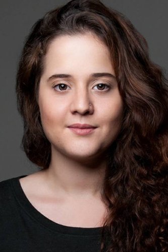 et billede af Júlia Guerra