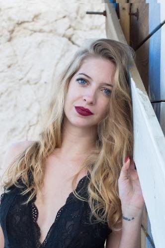 et billede af Marie Thomas