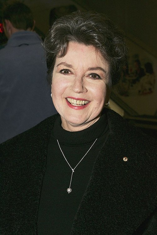 et billede af Lorraine Bayly