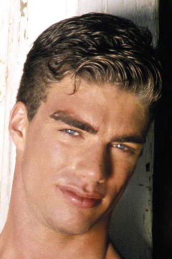 et billede af Ricky Price