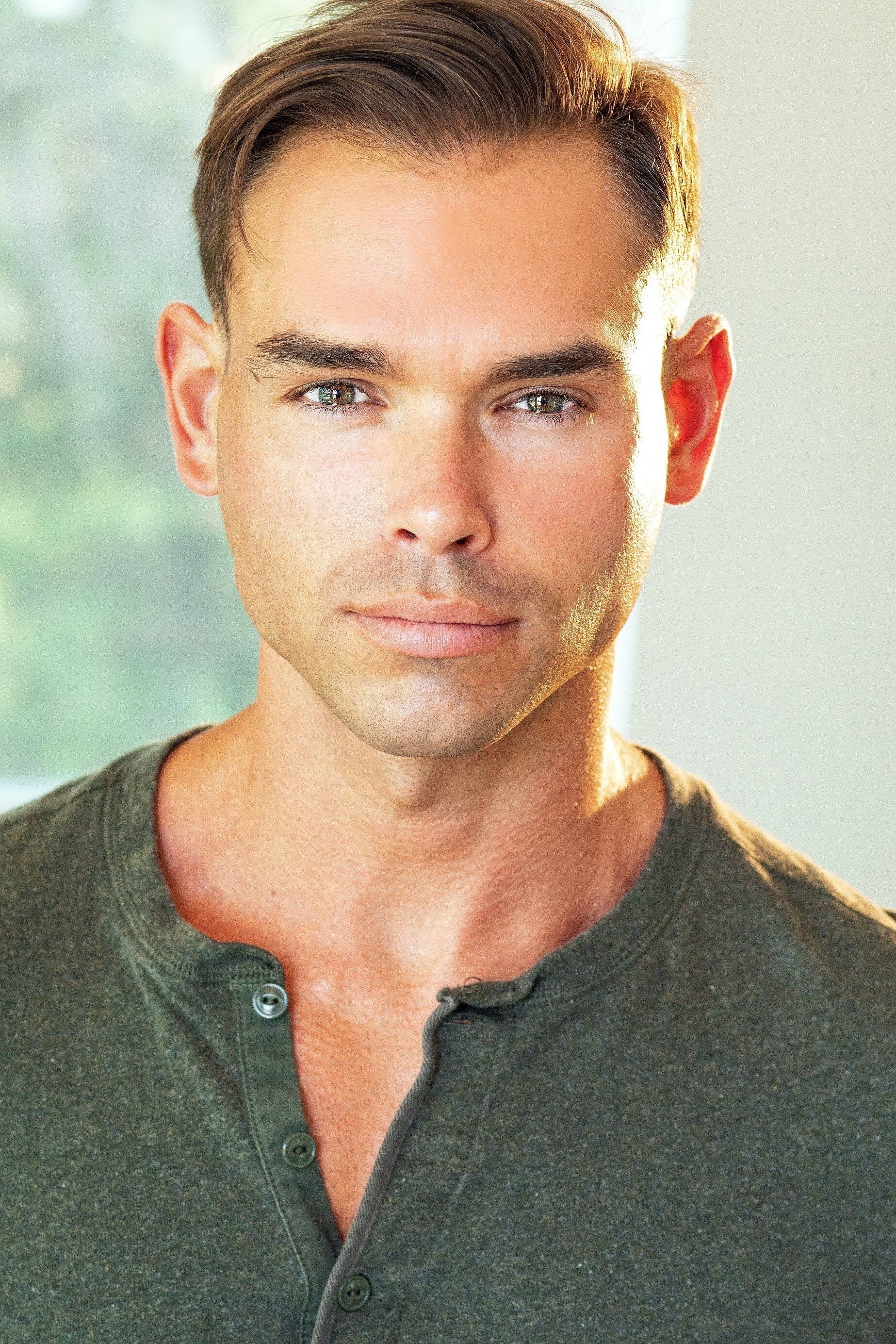 et billede af Devin Toft