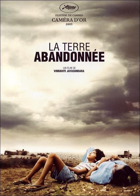 Affiche du film La Terre abandonnée 141493