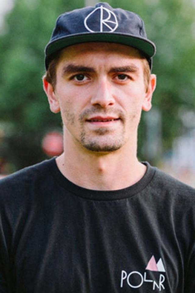 et billede af Aaron Herrington