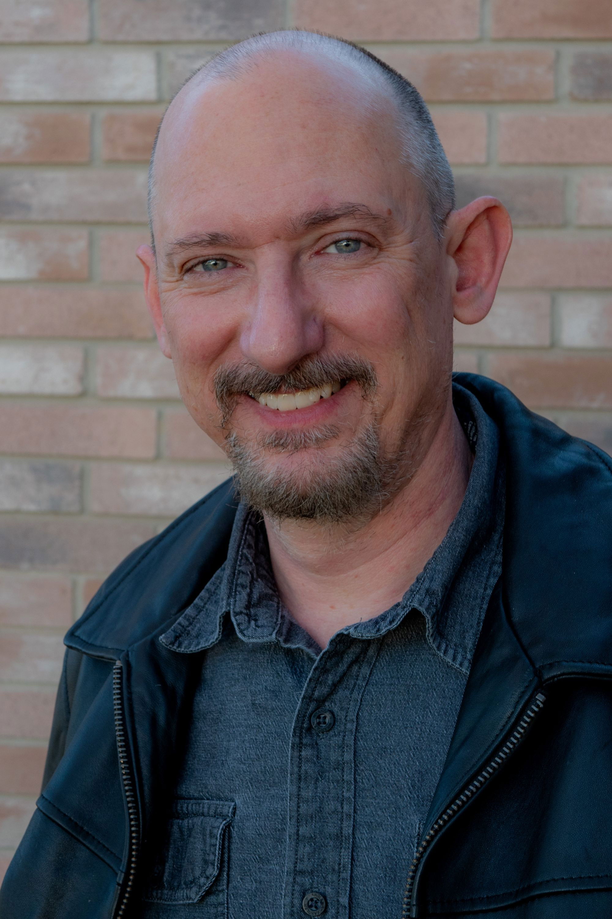 et billede af Brett William Mauser